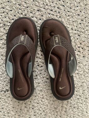 Nike Brown and Light Gray Cushioned Slide Sandals